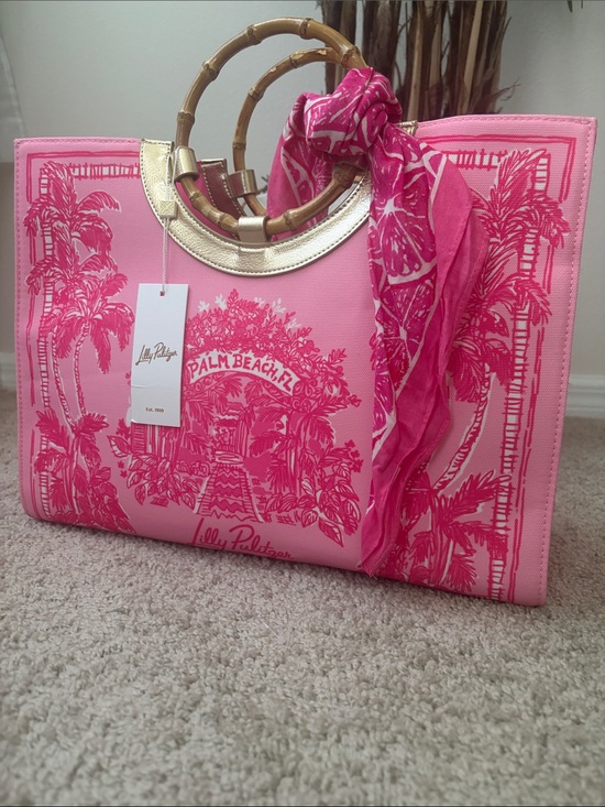 Lilly Pulitzer Handbags - Lilly Pulitzer Iconic 65th Anniv. Tote with Bamboo Rings-Sold Out everywhere!!!